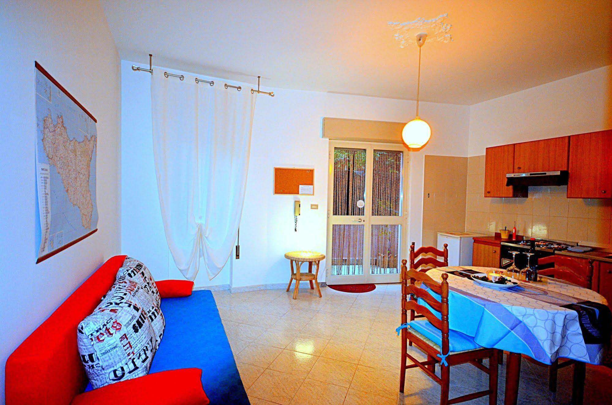 Naxos Sea Holiday Apartments Giardini Naxos Dış mekan fotoğraf